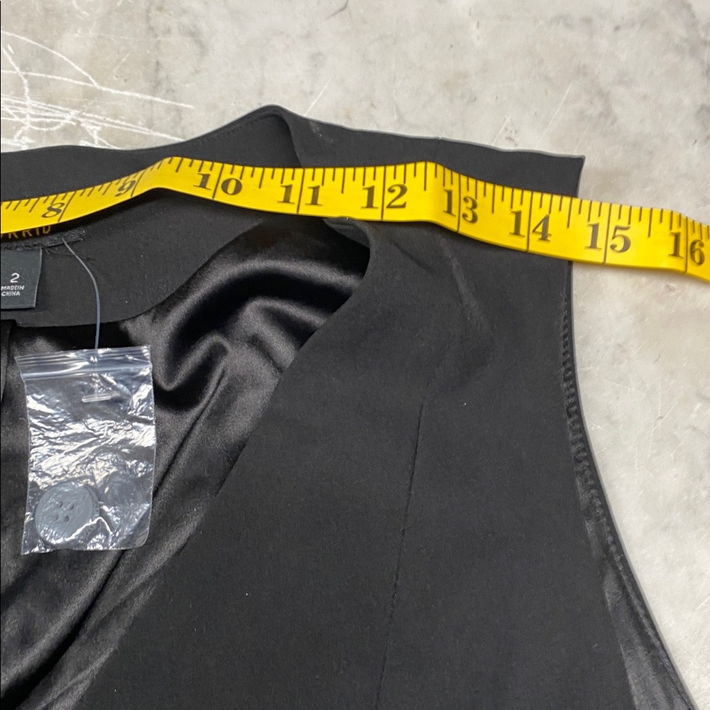 torrid Black Button-Front Vest Top - Picture 5 of 7